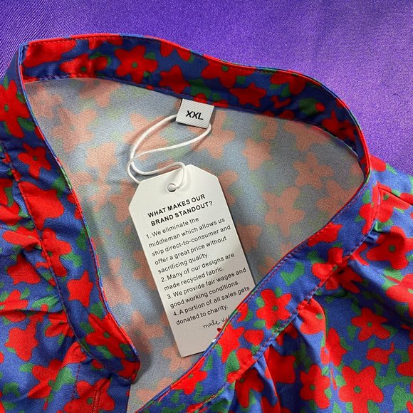 New๐Floral Blouse Button down with long Sleeves - Picture 10 of 12